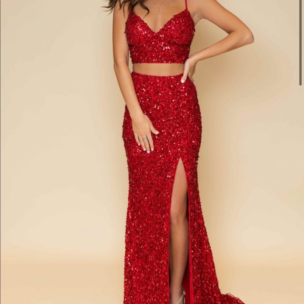 Red Sherri Hill Prom dress
